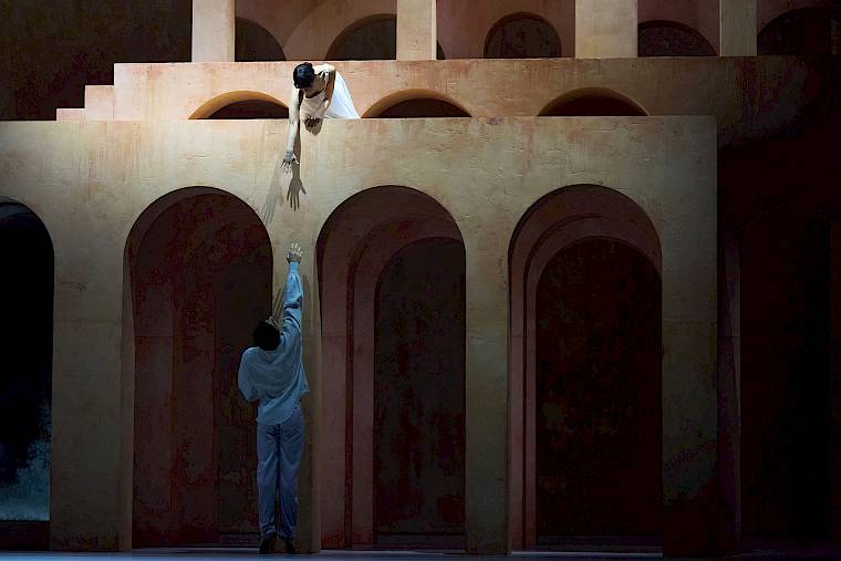 Romeo und Julia, Cathy Marston 2025/26. Foto: Carlos Quezada